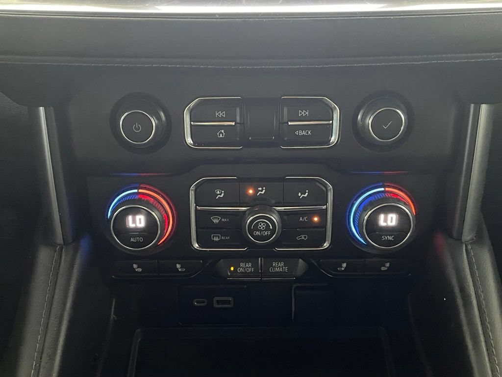 Used 2023 Chevrolet Tahoe LT RWD image 18
