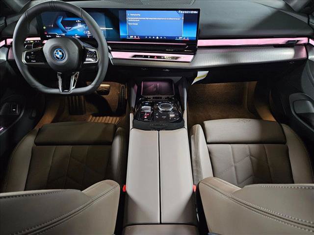 New 2027 BMW i5 eDrive40 w/ M Sport Package RWD image 15