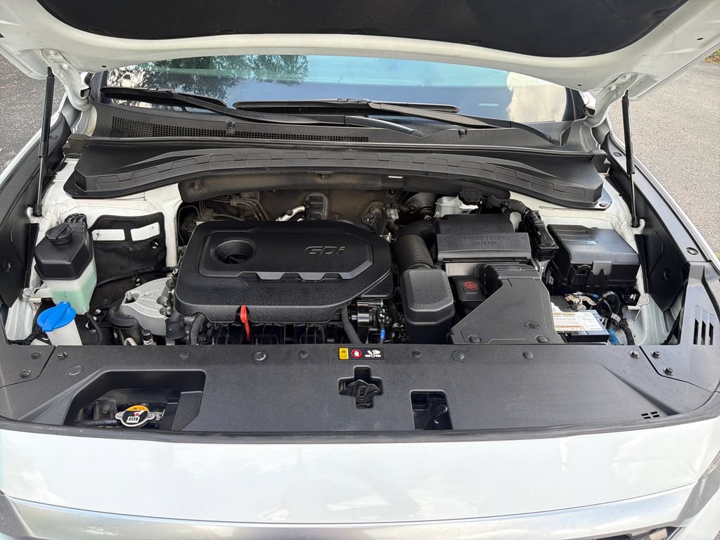 Used 2020 Hyundai Santa Fe SE FWD image 25