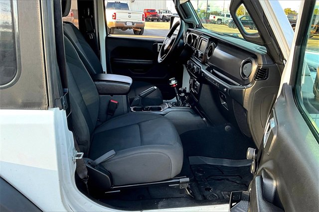 Used 2021 Jeep Wrangler Sport image 26