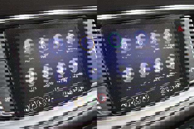 Used 2023 Buick Enclave Avenir w/ Avenir Technology Package image 10