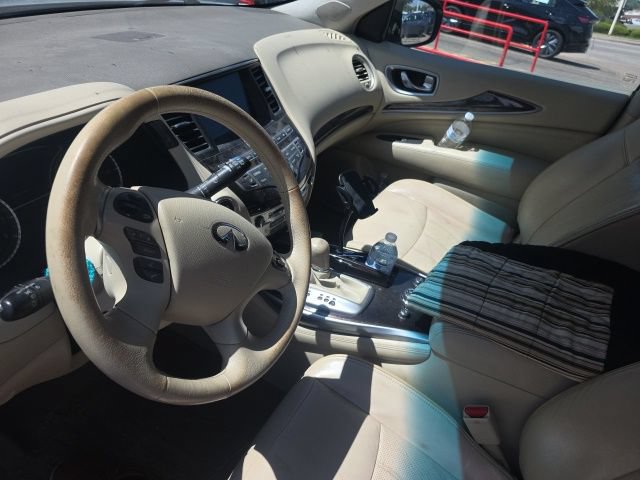 Used 2013 INFINITI JX35 AWD w/ Premium Pkg image 6