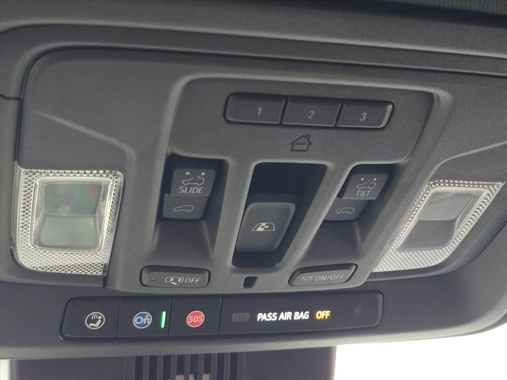 Certified 2024 Chevrolet Silverado 1500 High Country w/ Technology Package image 23