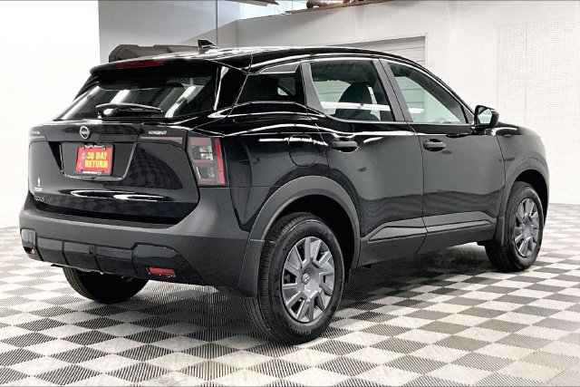 New 2027 Nissan Kicks S FWD image 17