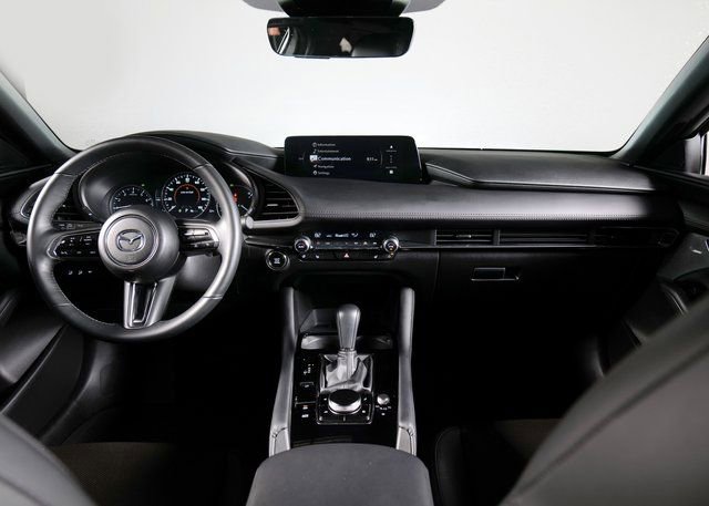 Used 2024 MAZDA MAZDA3 Hatchback w/Premium Plus Pkg image 9