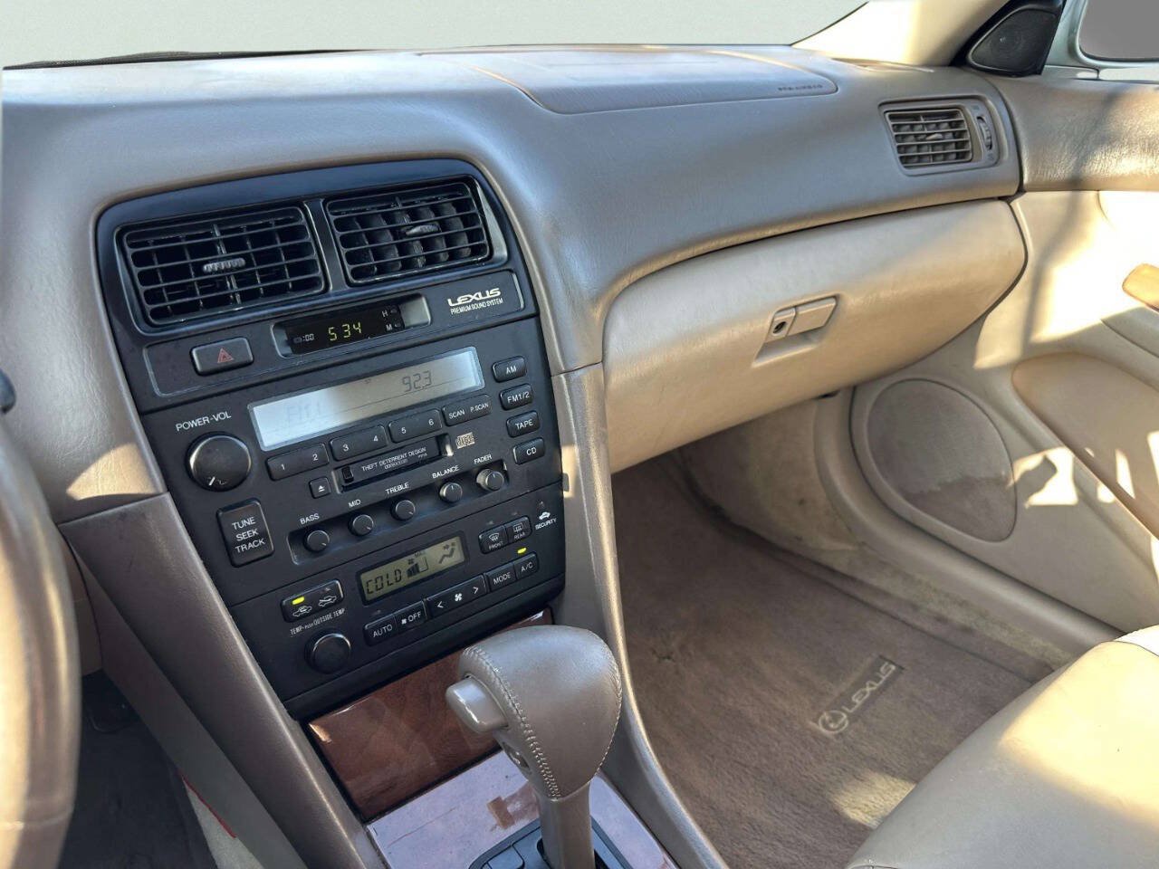 Used 1999 Lexus ES 330 w/ Lexus Value Pkg FWD image 22