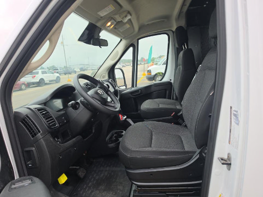 Used 2025 RAM ProMaster 2500 w/ U-Haul Equipment Group FWD image 5