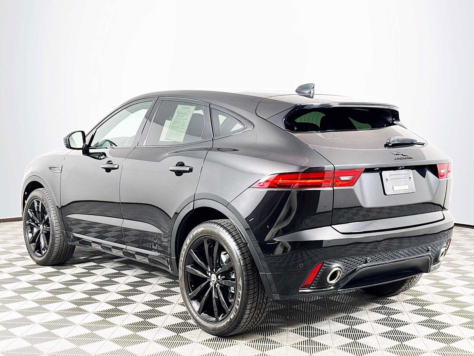 Used 2024 Jaguar E-PACE R-Dynamic SE AWD/4WD image 7