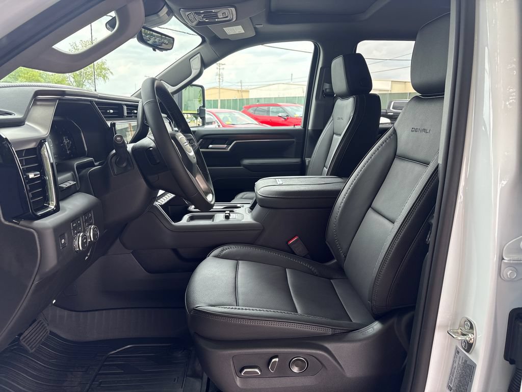 New 2026 GMC Sierra 2500 Denali w/ Denali Reserve Package AWD/4WD image 14