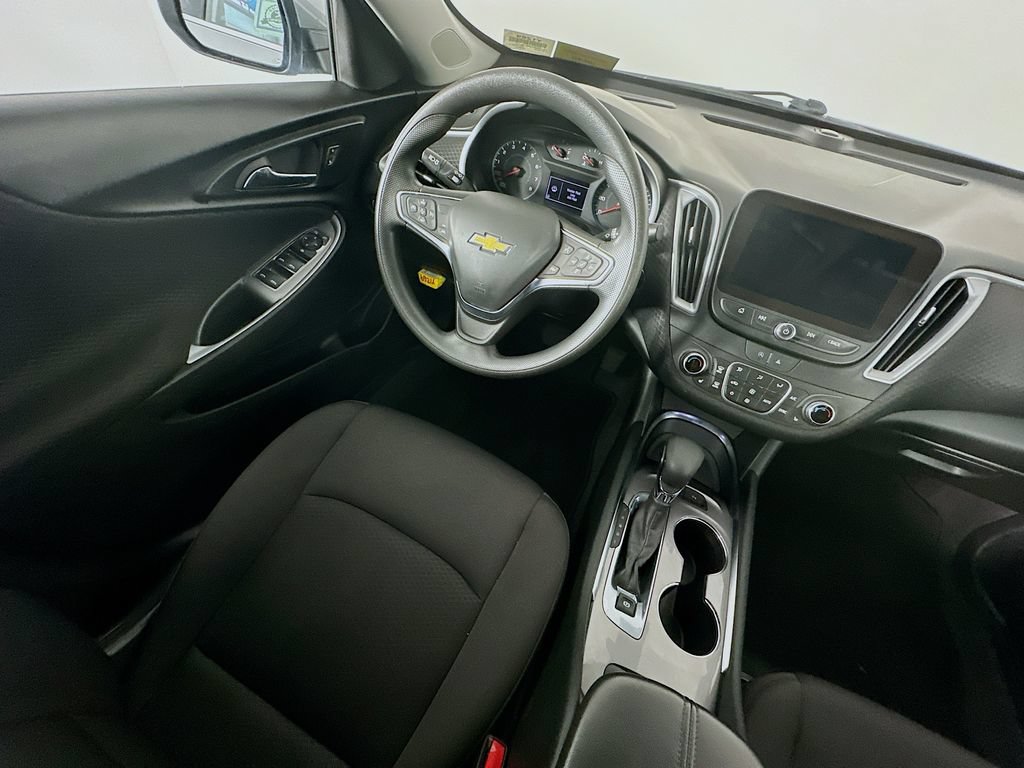 Used 2024 Chevrolet Malibu LT FWD image 9