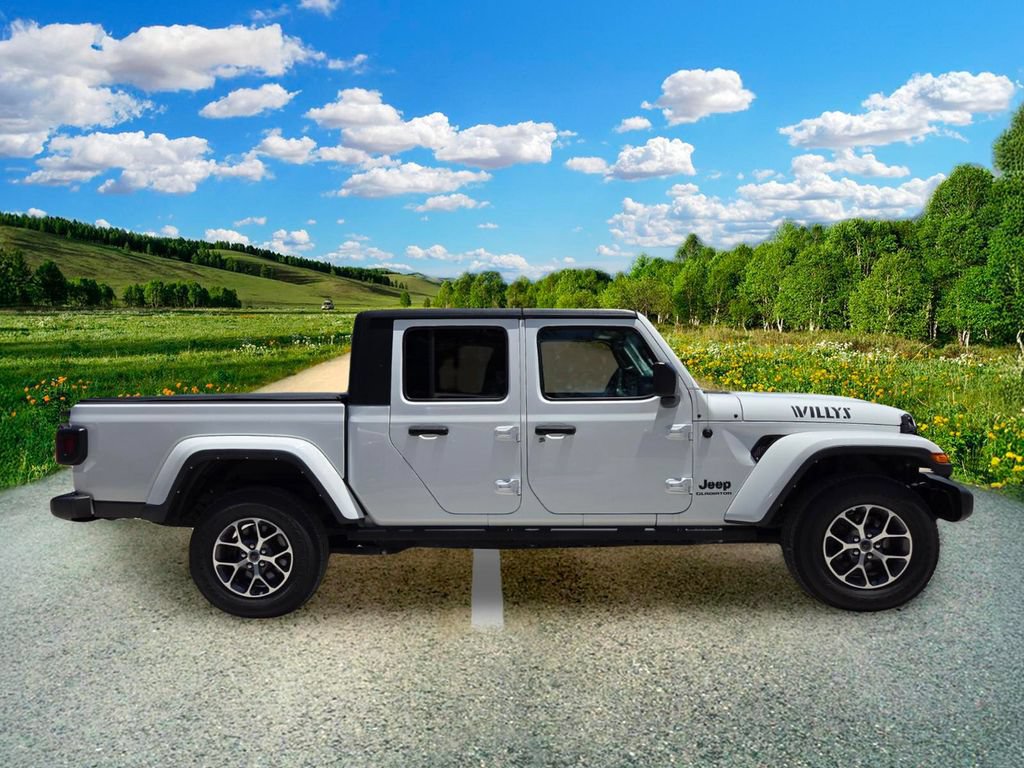 Used 2021 Jeep Gladiator Sport AWD/4WD image 7