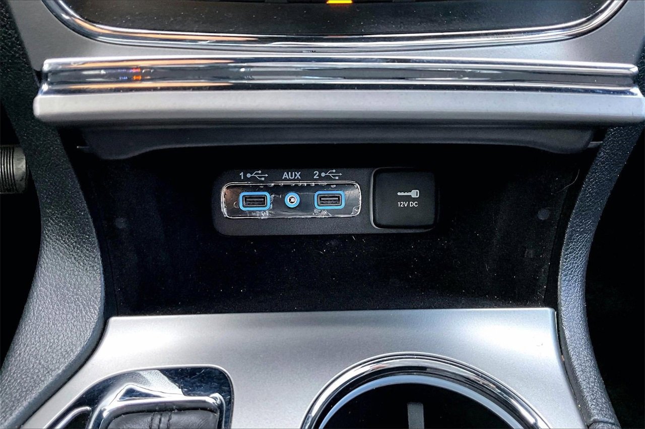 Certified 2018 Jeep Grand Cherokee Altitude image 16