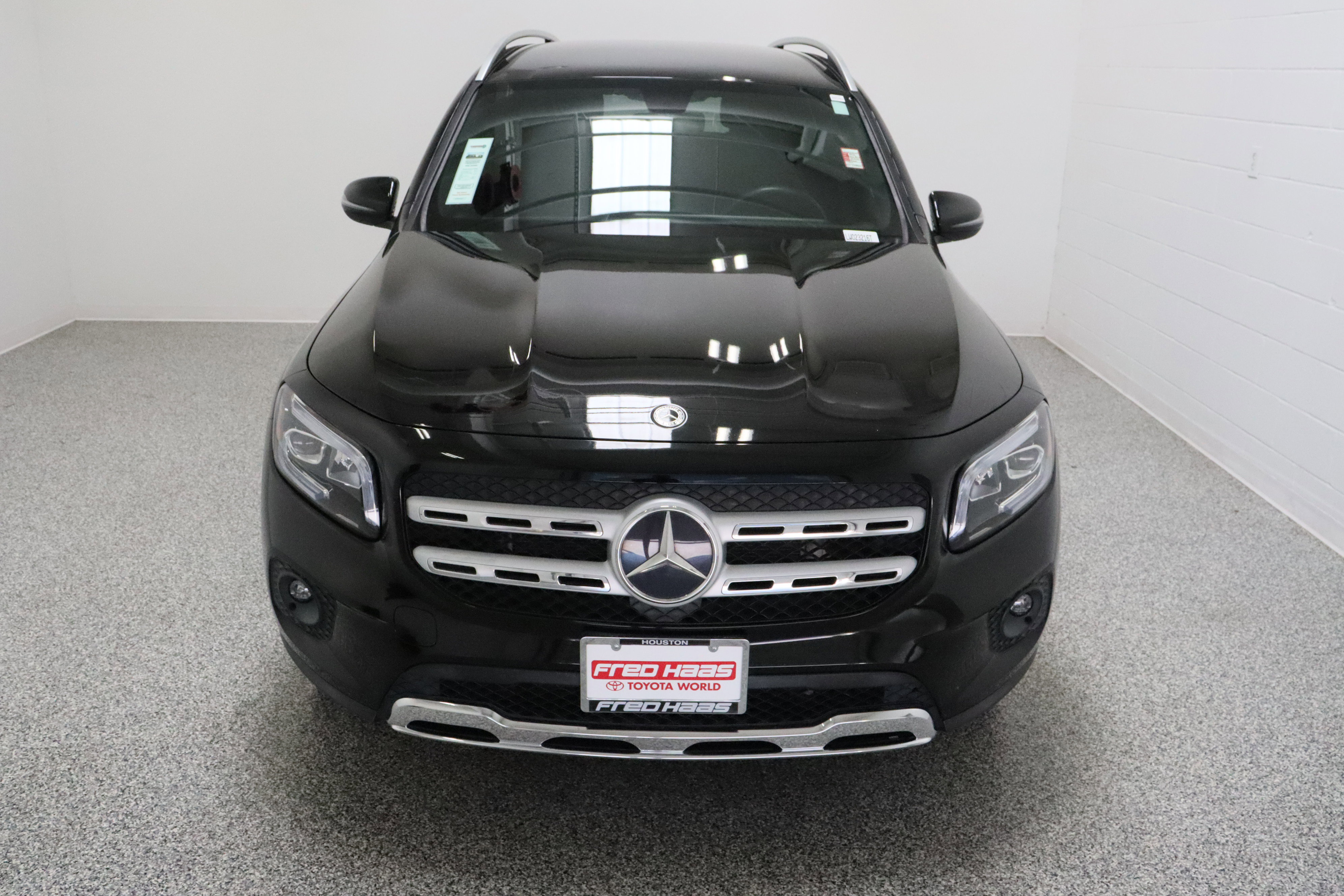 Used 2020 Mercedes-Benz GLB 250 4MATIC image 3
