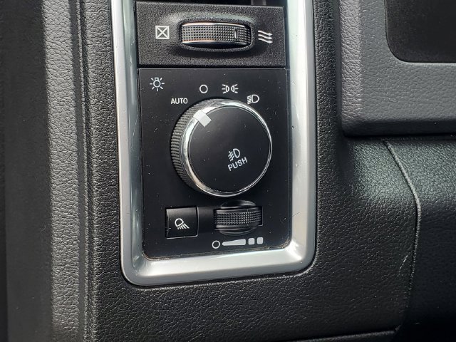 Used 2018 RAM 1500 Big Horn AWD/4WD image 13