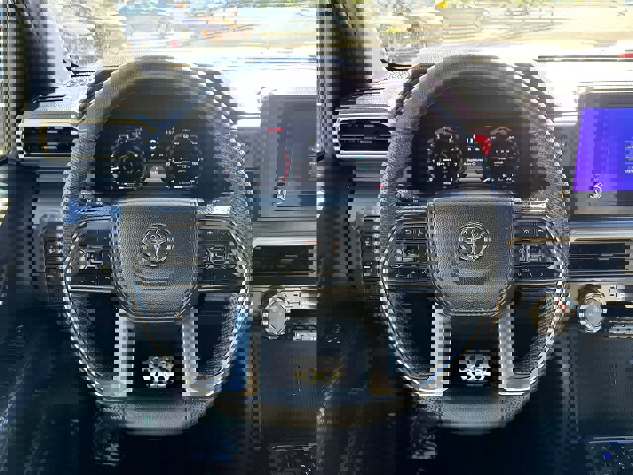 Used 2024 Toyota Tacoma TRD Sport image 16