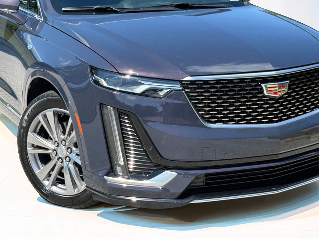 Certified 2025 Cadillac XT6 Premium Luxury FWD image 7