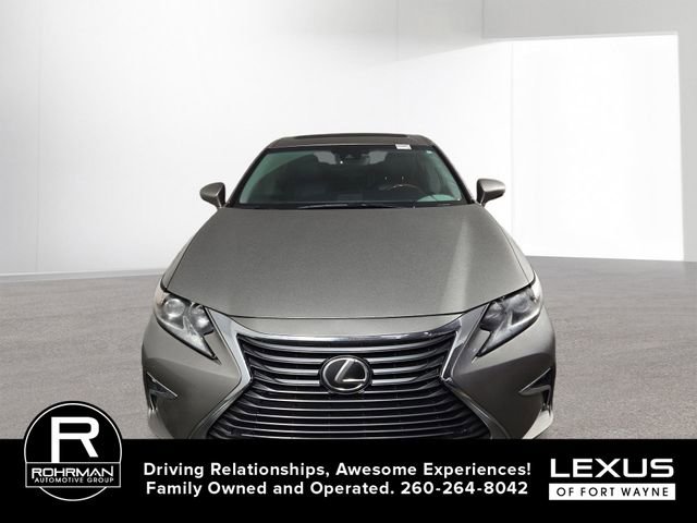 Used 2017 Lexus ES 350 w/ Luxury Package image 3