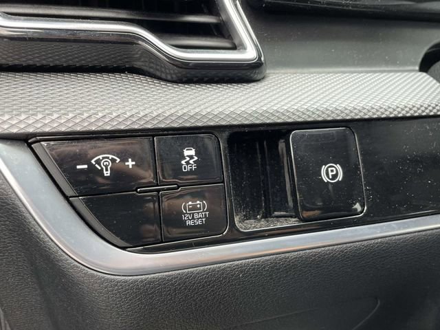Used 2023 Kia Sportage LX image 27