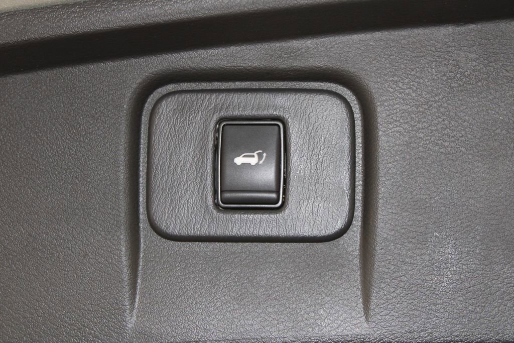 Used 2024 Nissan Murano SL image 16
