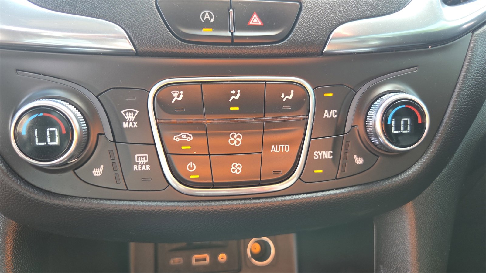 Used 2022 Chevrolet Equinox LT image 29