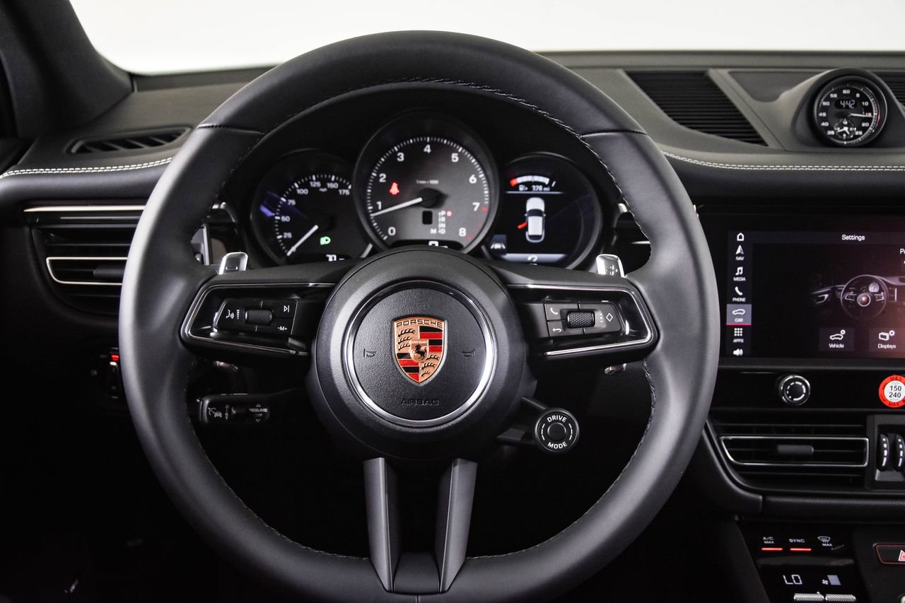 Used 2026 Porsche Macan S image 26