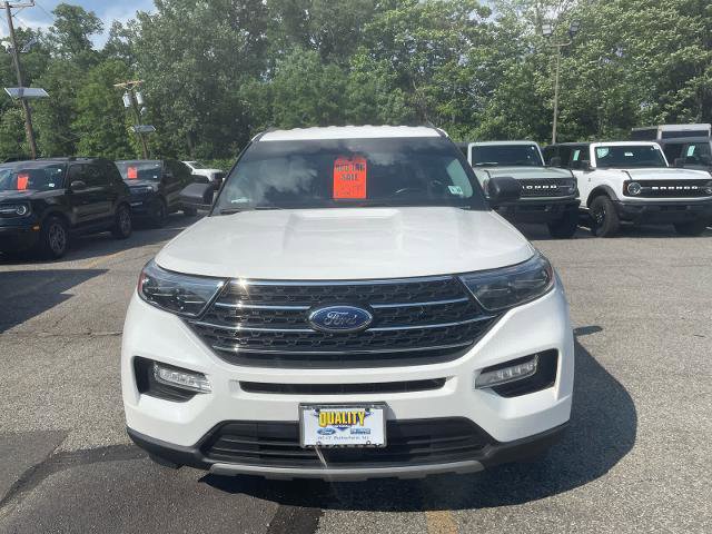 Certified 2022 Ford Explorer XLT w/ Equipment Group 202A image 2