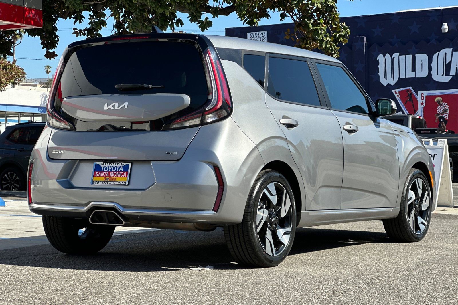 Used 2023 Kia Soul GT-Line w/ GT-Line Technology Package FWD image 4