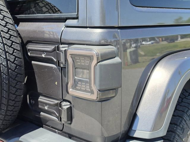 Used 2020 Jeep Wrangler Unlimited Sahara AWD/4WD image 14