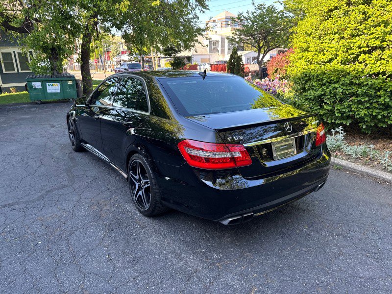 Used 2010 Mercedes-Benz E 63 AMG Sedan image 4