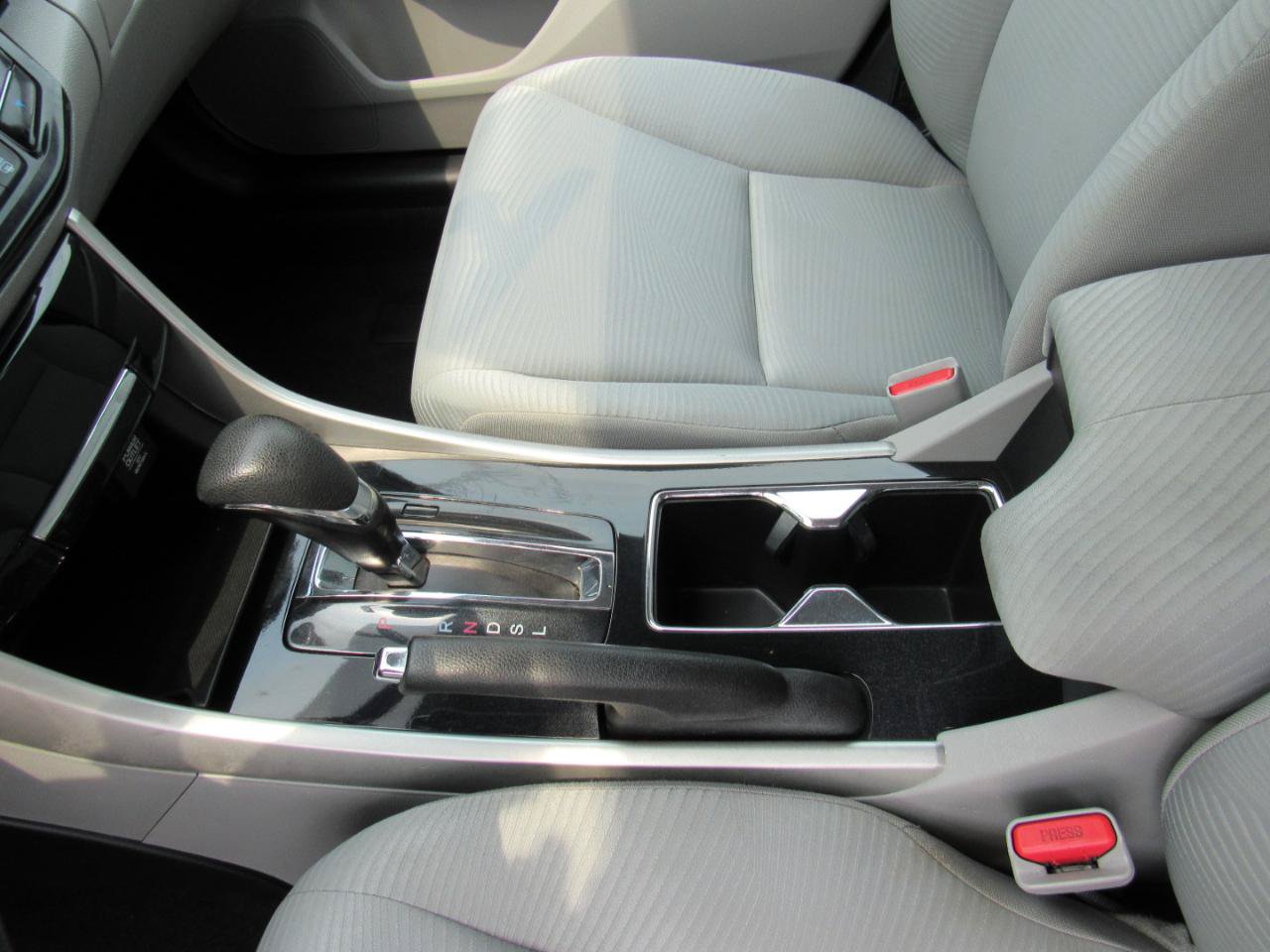 Used 2017 Honda Accord LX image 15