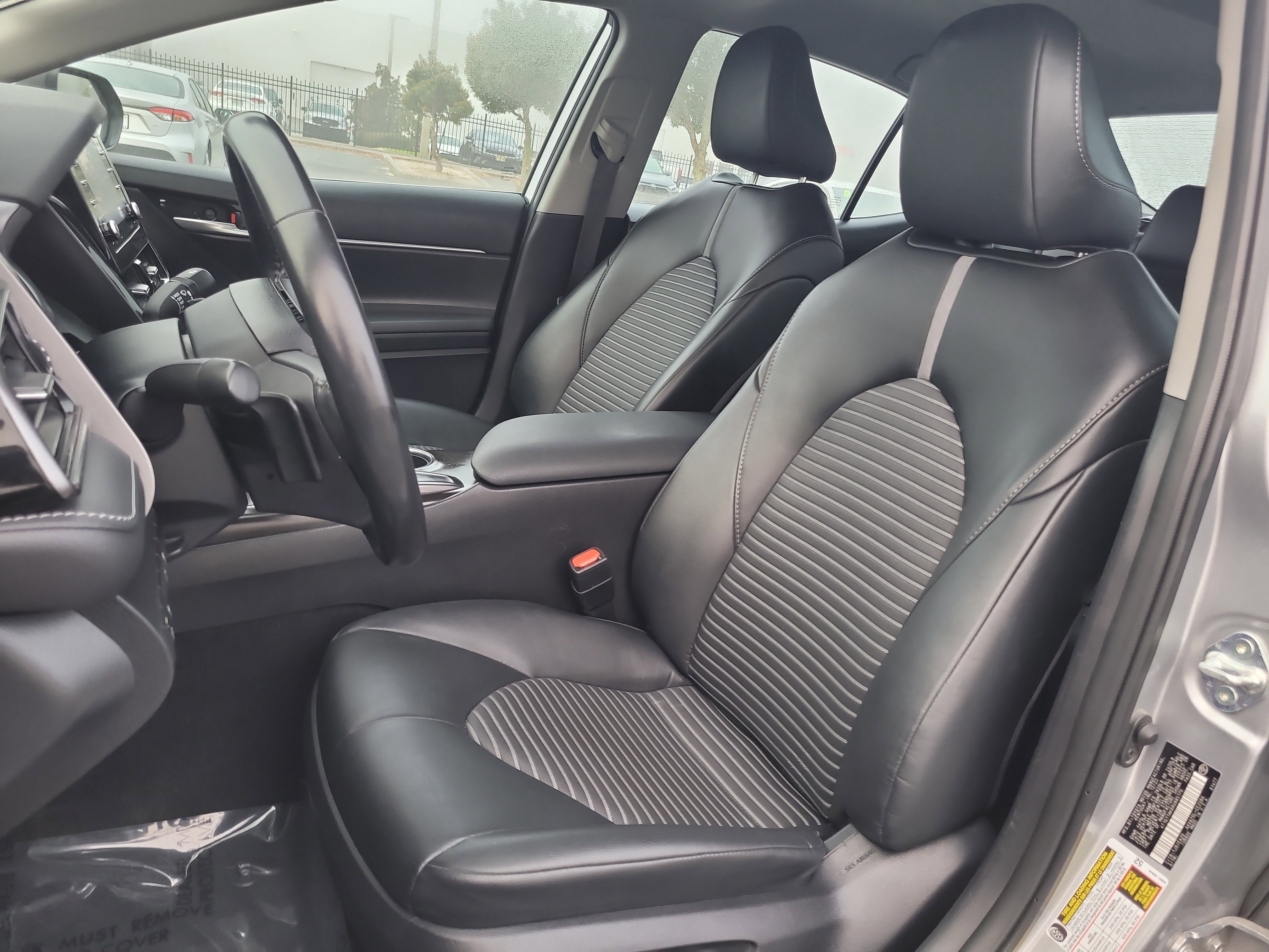 Used 2024 Toyota Camry SE image 18