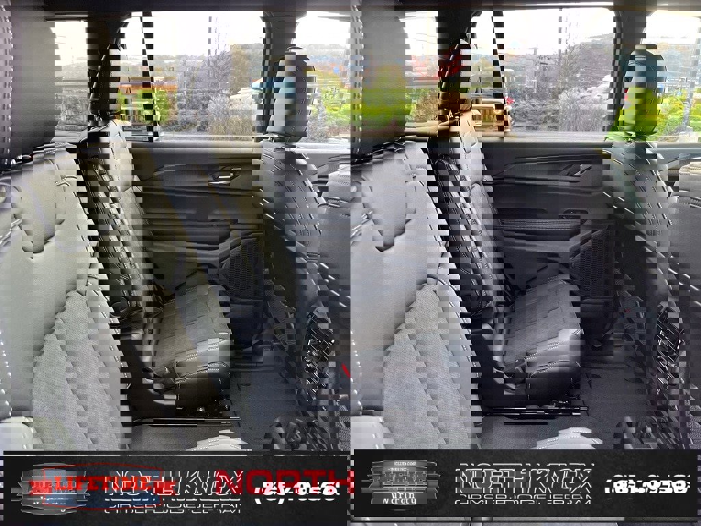 New 2025 Jeep Grand Cherokee L Altitude image 24