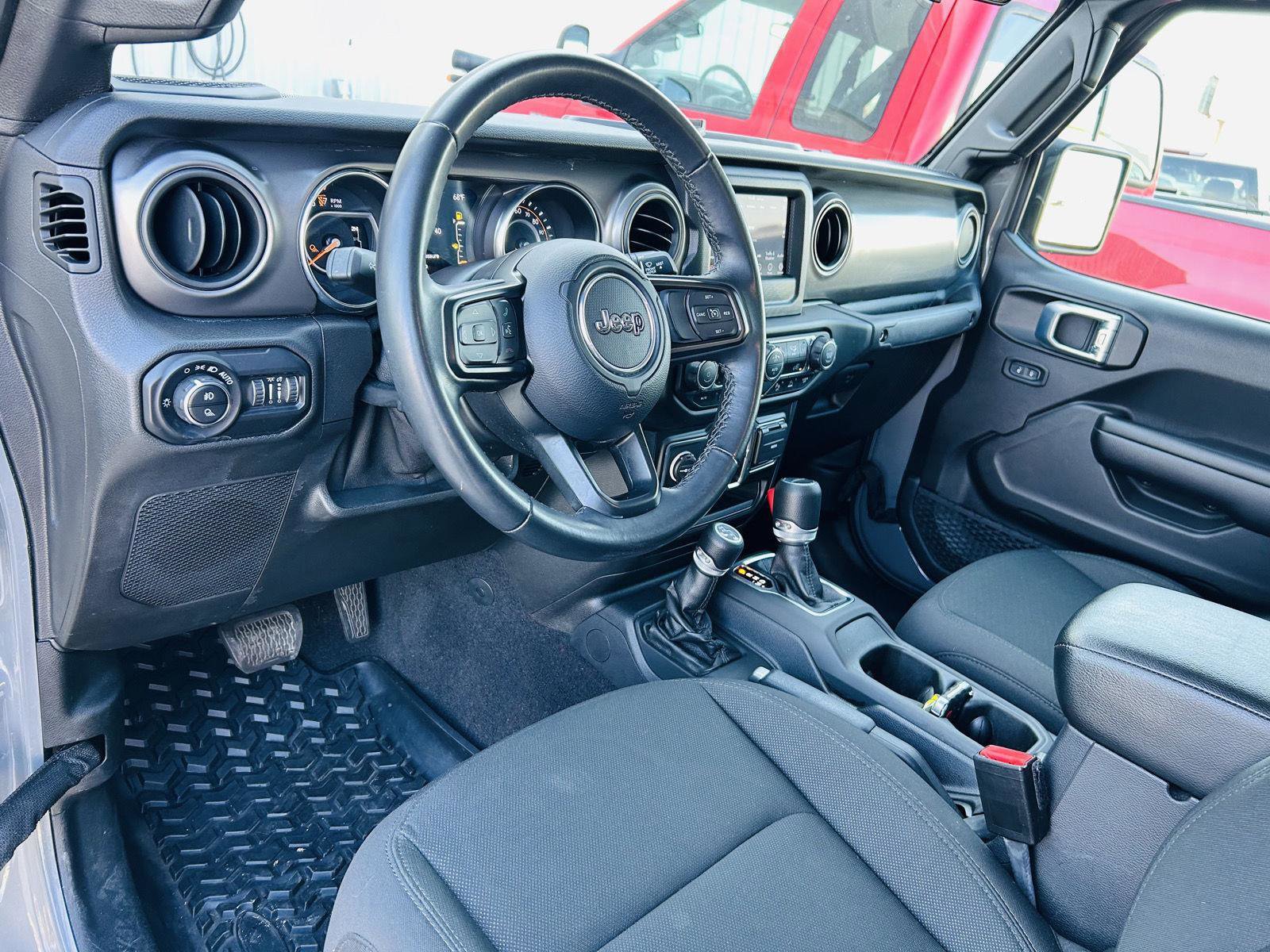 Used 2021 Jeep Gladiator Sport image 10