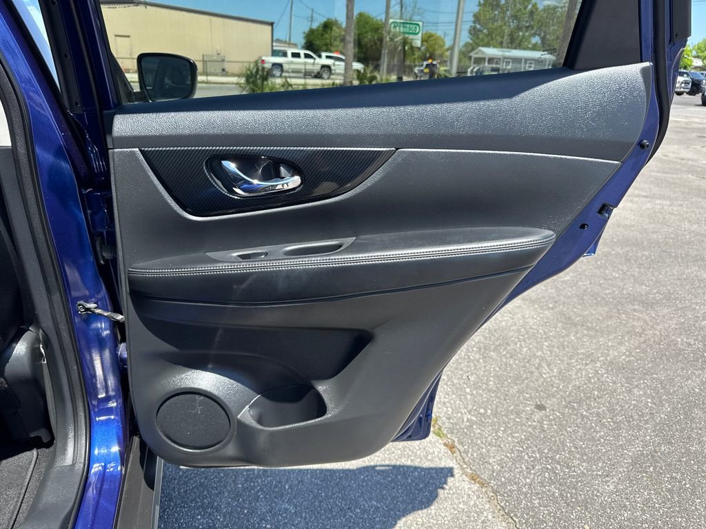 Used 2019 Nissan Rogue SL image 15