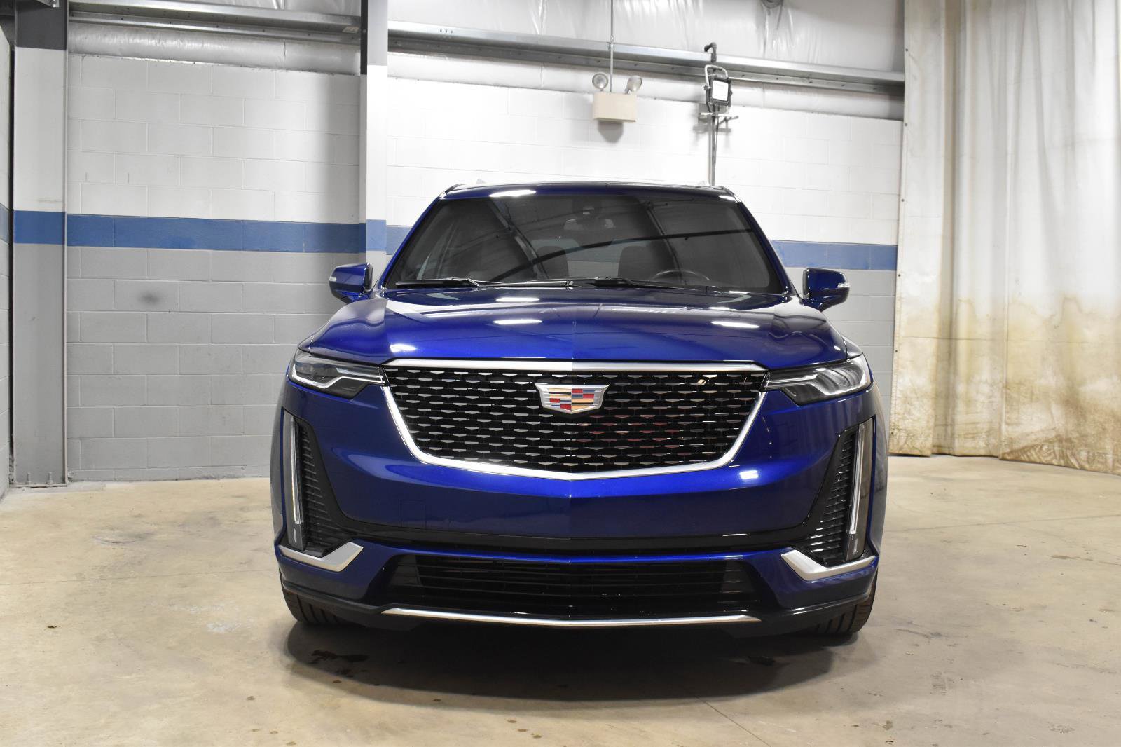 Certified 2025 Cadillac XT6 Luxury AWD/4WD image 34