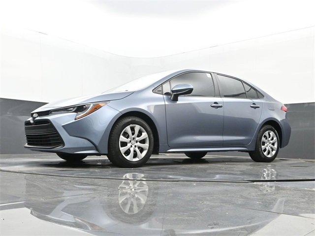Used 2024 Toyota Corolla LE image 28