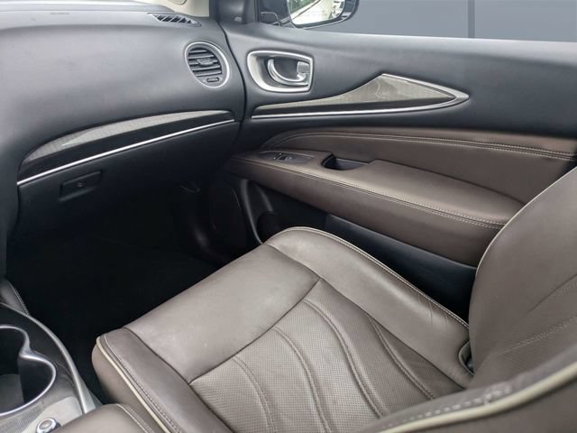 Used 2019 INFINITI QX60 Luxe w/ Essential Package AWD/4WD image 18