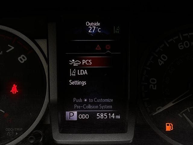 Used 2021 Toyota Tacoma TRD Off-Road image 16