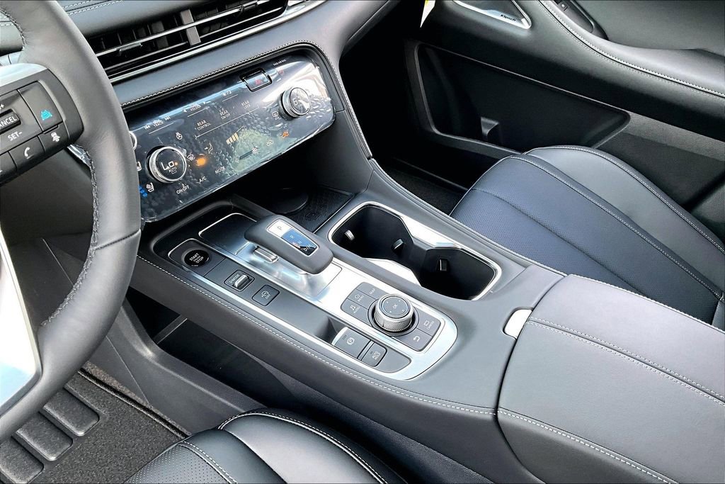 New 2027 INFINITI QX60 Luxe FWD image 17