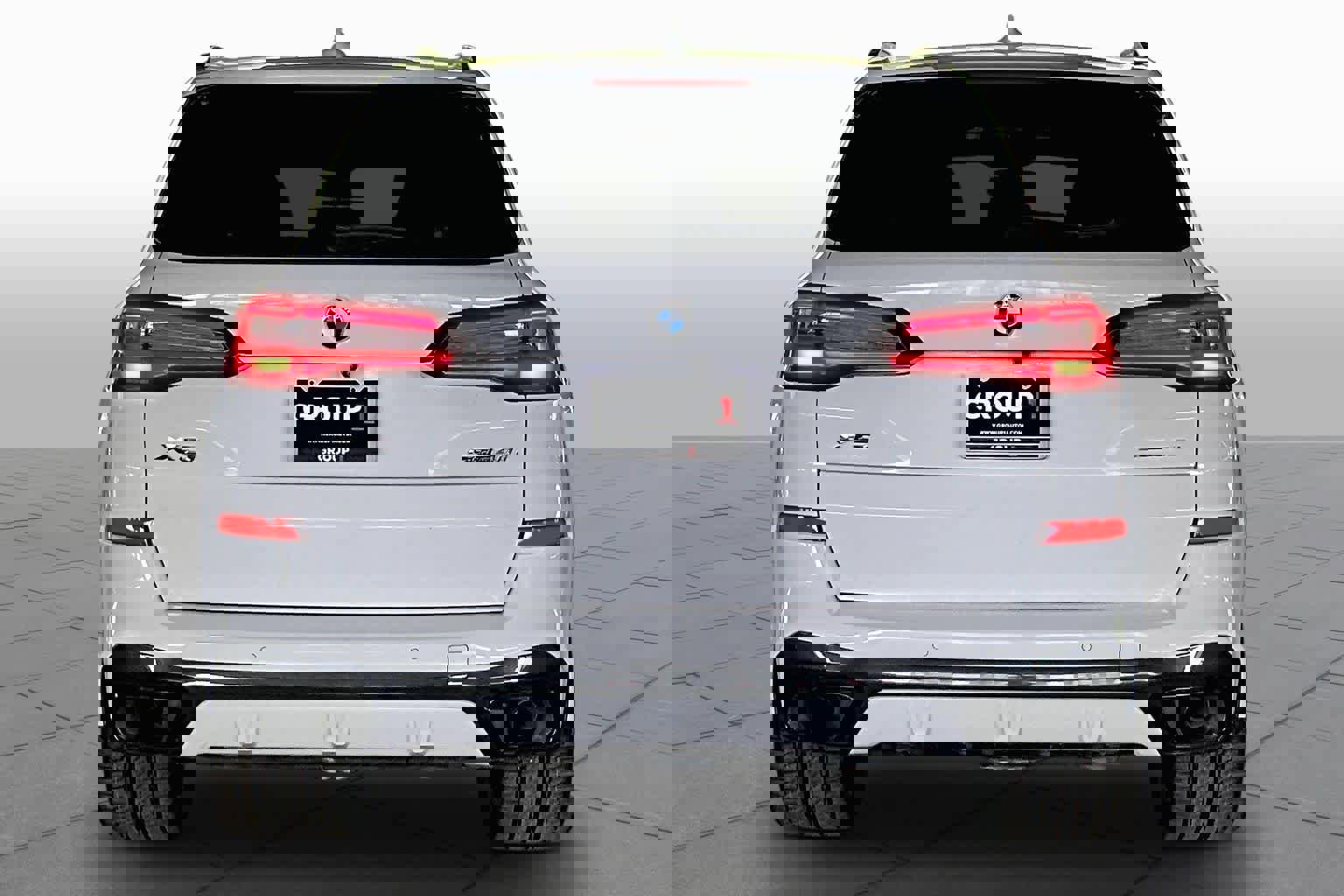 Certified 2023 BMW X5 sDrive40i w/ Executive Package image 4