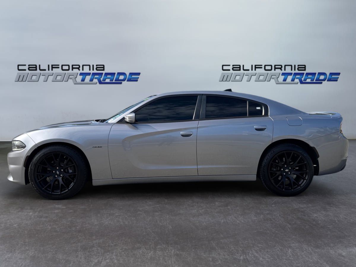 Used 2016 Dodge Charger R/T w/ Navigation & Travel Group RWD image 8