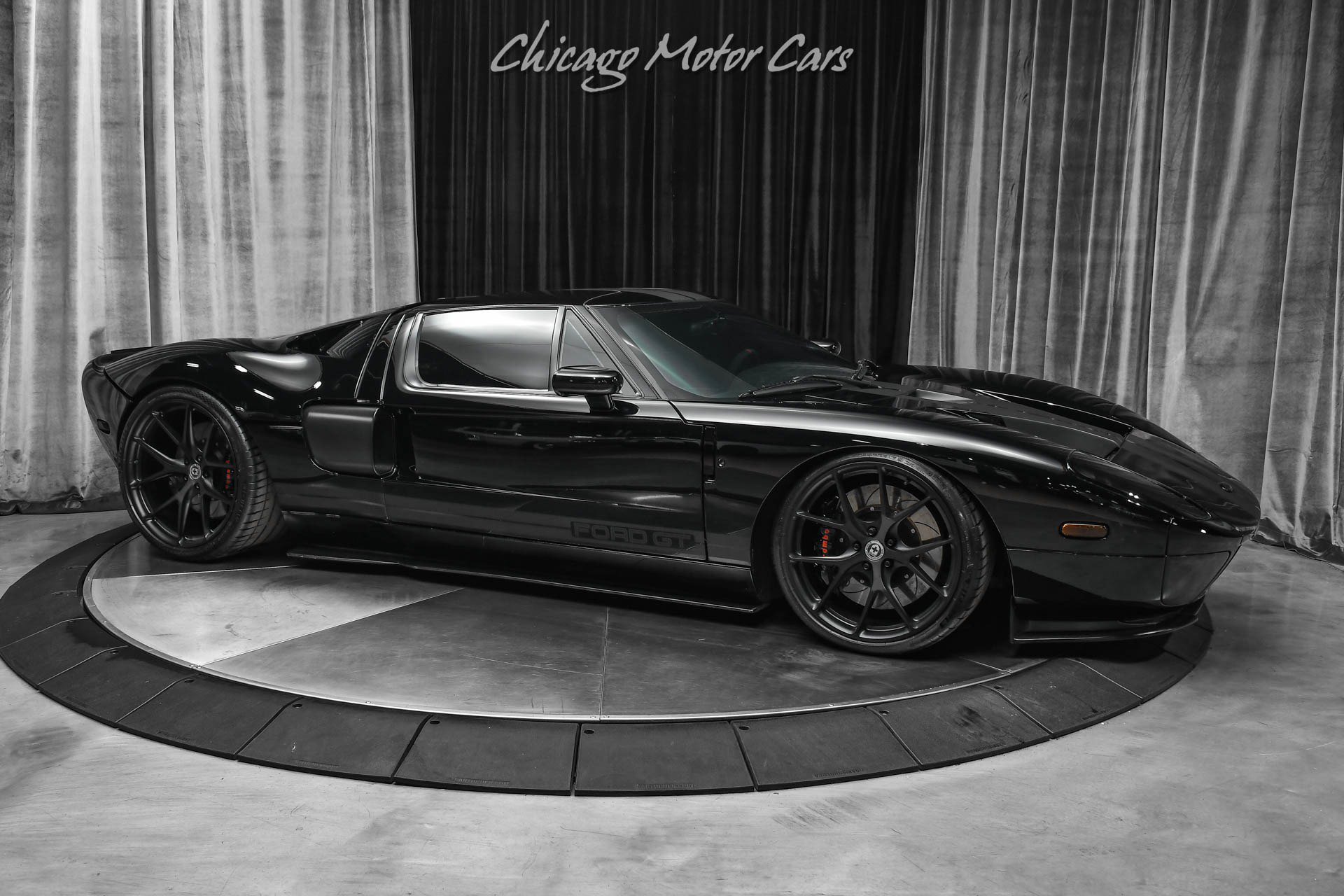 Used 2006 Ford GT image 6