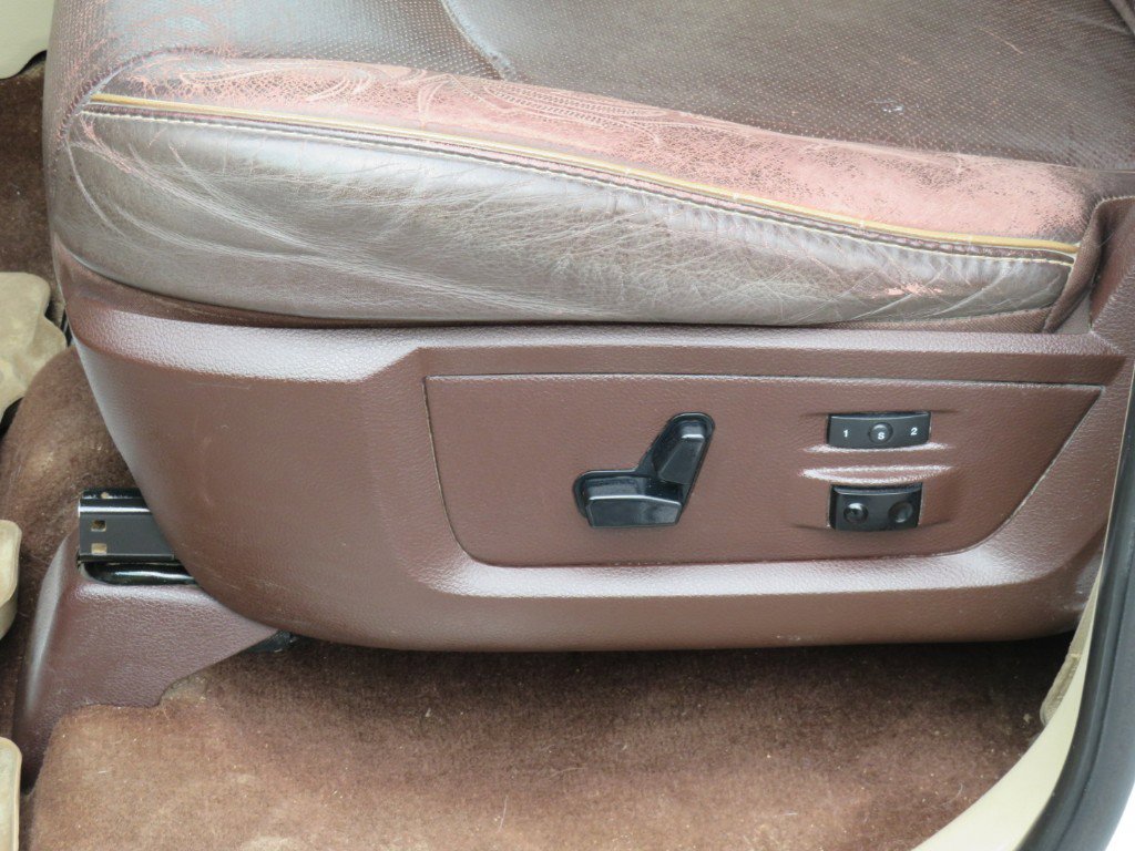 Used 2015 RAM 2500 Longhorn image 10