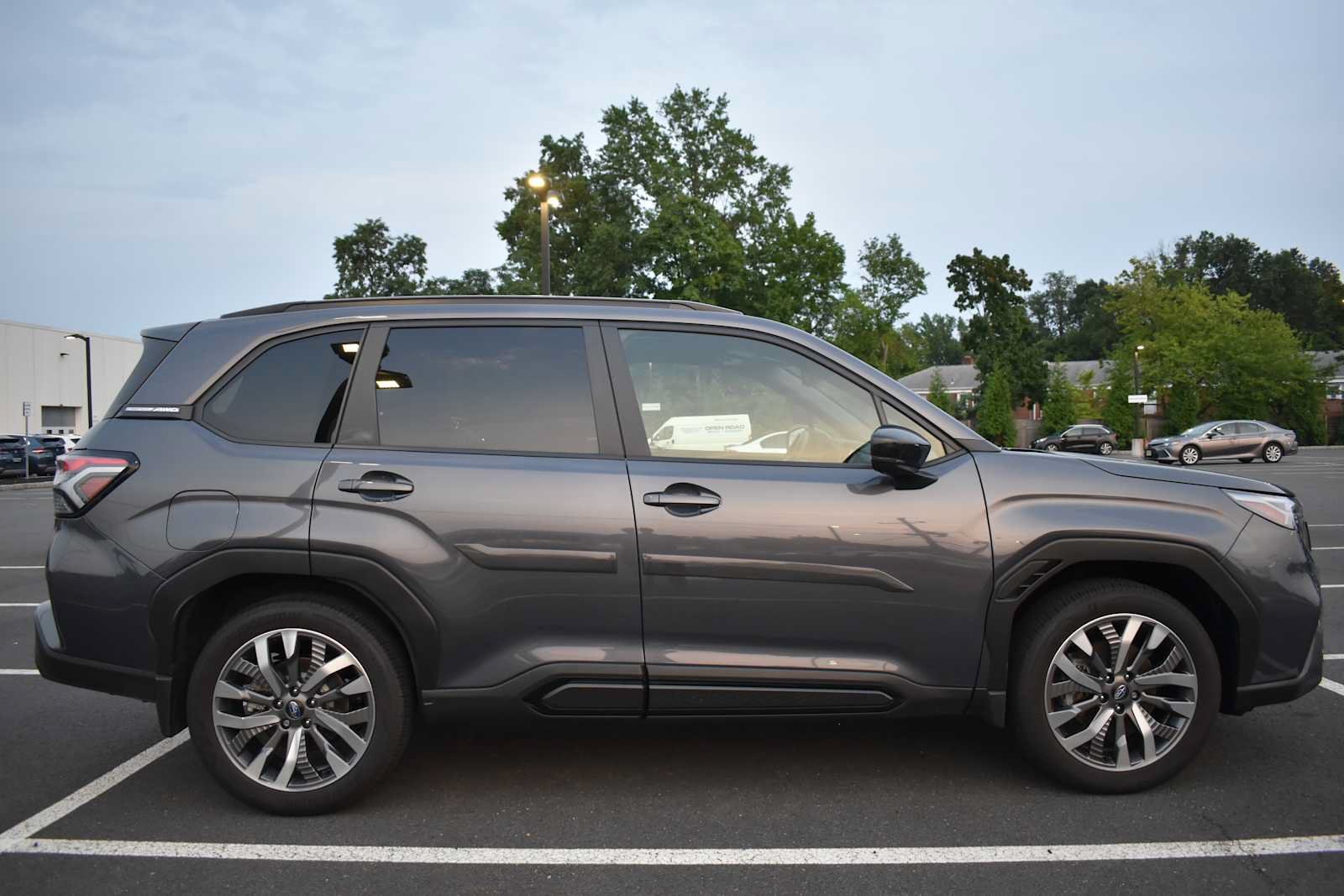 Used 2025 Subaru Forester Touring AWD/4WD image 8