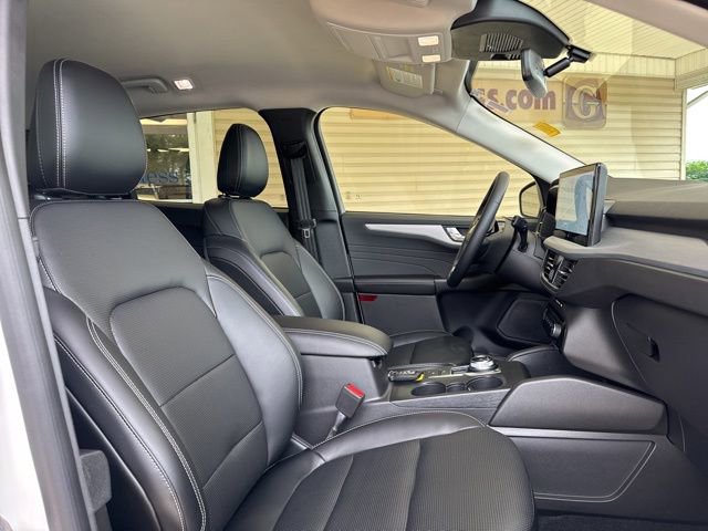 Used 2024 Ford Escape Platinum AWD/4WD image 27