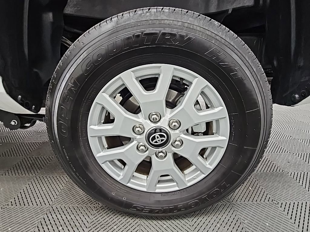 Used 2024 Toyota Tacoma SR image 41