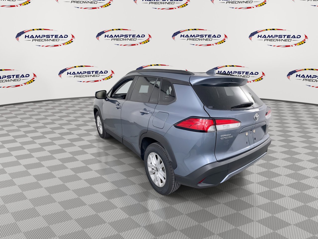 Used 2024 Toyota Corolla Cross LE image 6