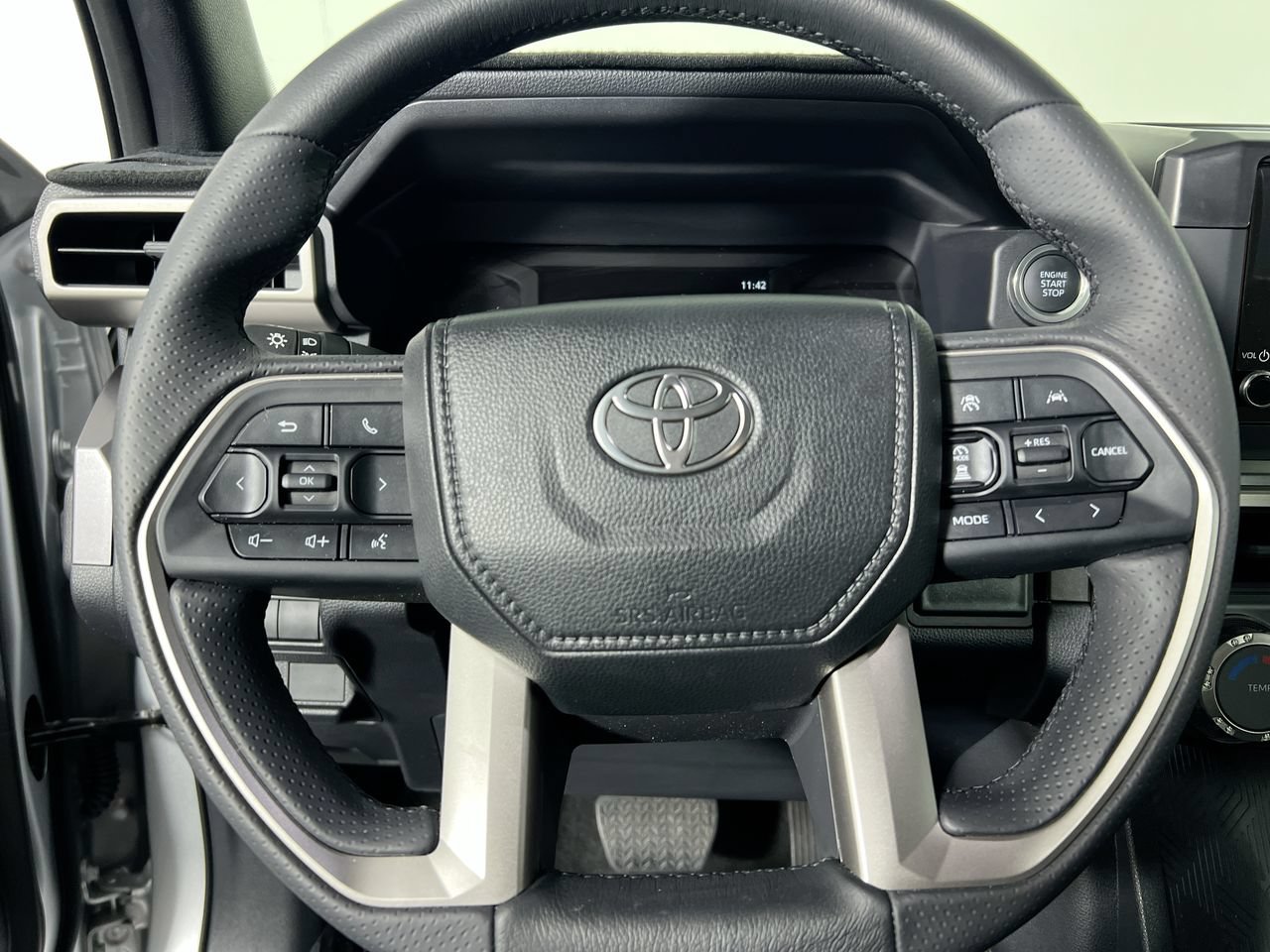 Used 2026 Toyota 4Runner SR5 RWD image 15