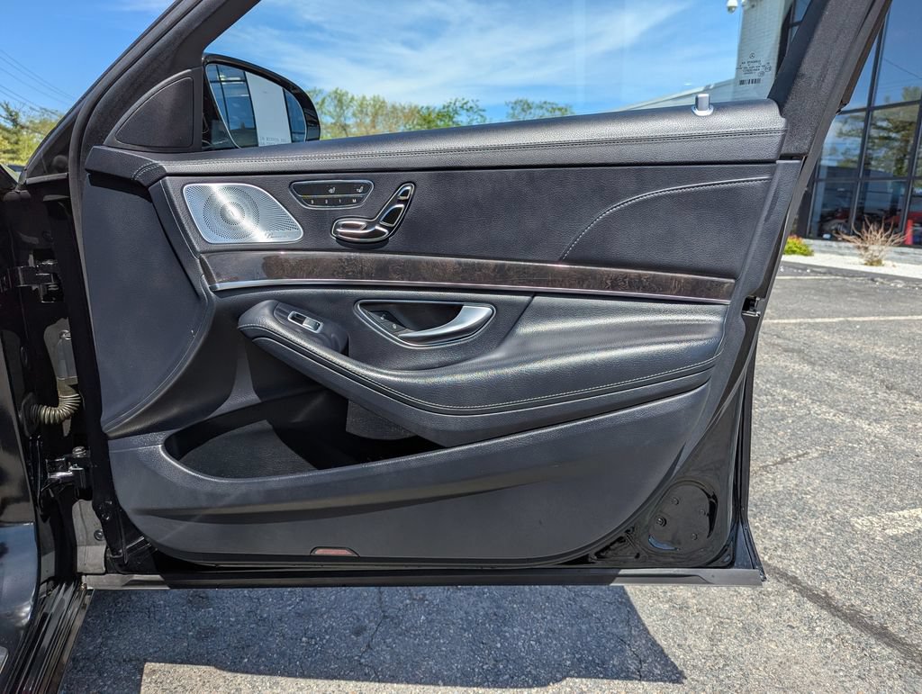 Used 2019 Mercedes-Benz S 450 4MATIC Sedan image 37