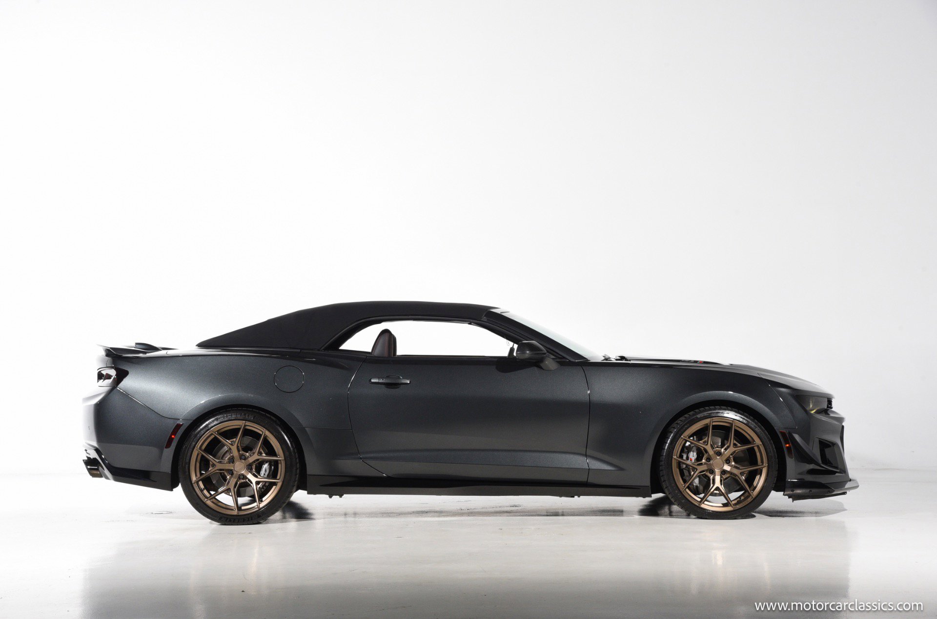 Used 2017 Chevrolet Camaro ZL1 RWD image 11